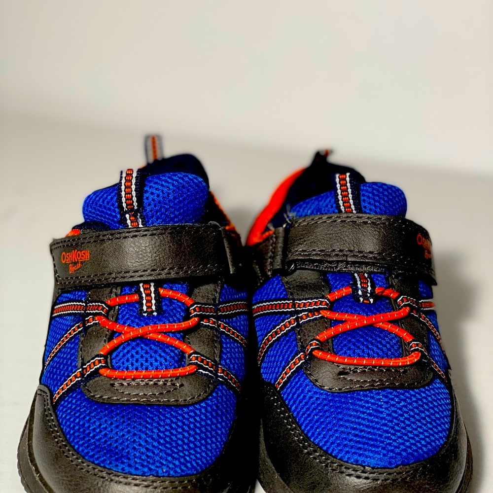 Oshkosh b’gosh Toddler boys sneaker